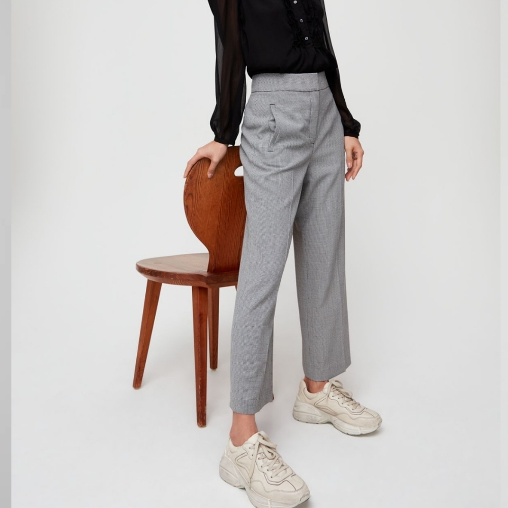 Aritzia (in tan) Little Moon Malva Pant size 8 beige cropped ankle wide leg pant - Picture 2 of 11